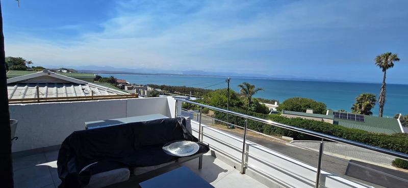 7 Bedroom Property for Sale in Santos Bay Western Cape